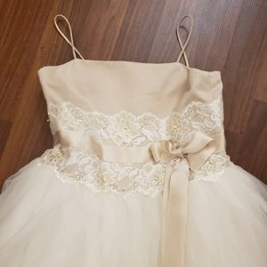 Youth size 7 cream children's gown